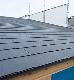 1 葺き替えするより断然お得！カバー工法は瓦の撤去が不要。だから低コスト!