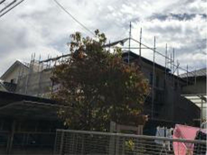 足場解体前に完了立会いを行います。