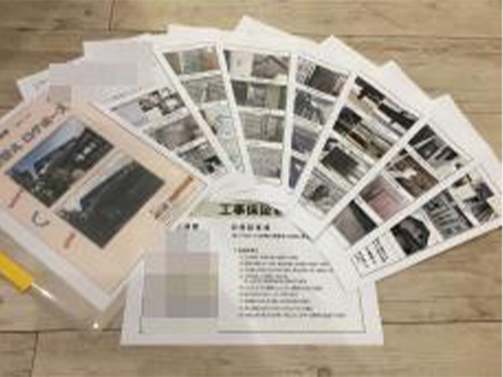 塗替えログポースを贈呈しました。<br />
工事の履歴をしっかり残し、資産価値の向上へ！