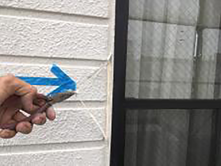 開口部のコーキングを撤去しました。