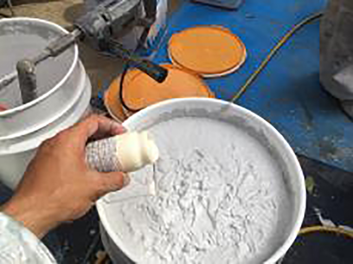 上塗りには抗菌剤を入れました。<br />
某有名メーカーが使用している抗菌剤です☆