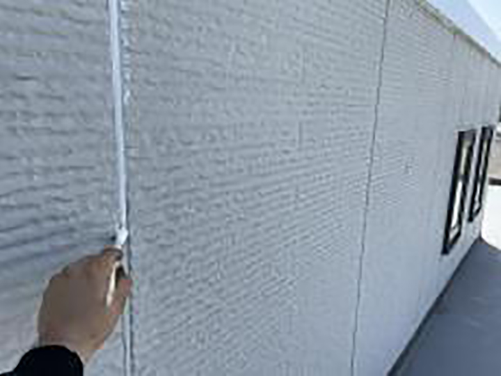 全目地パッキンに専用プライマーを塗布します。