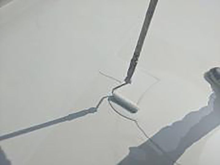 ウレタン防水2層目を塗布します。