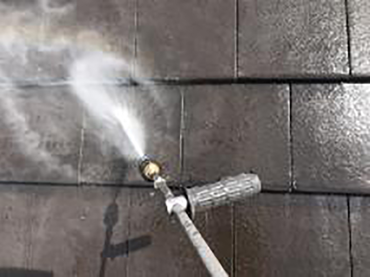 トルネード洗浄で脆弱になっているスラリー層を除去します。