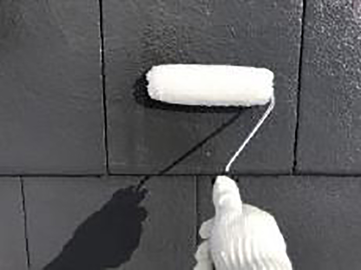 クリヤートップを塗布します。