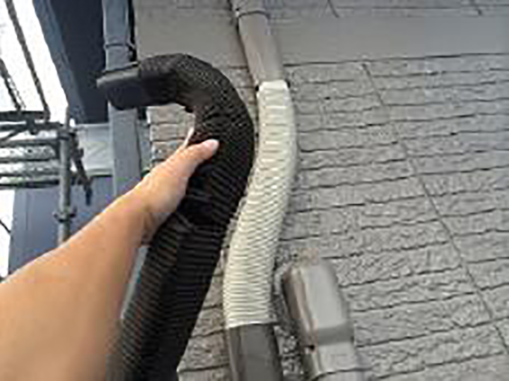 エアコン化粧カバーの蛇腹部を取替えました。