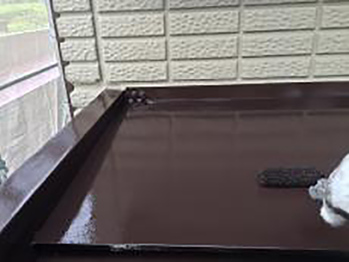 玄関ヒサシ仕上げ2回目です。