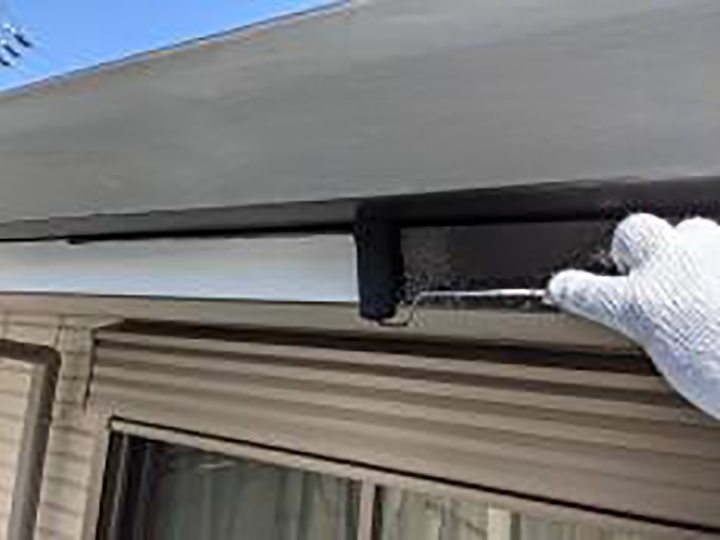 鼻隠し仕上げ1回目を行います。