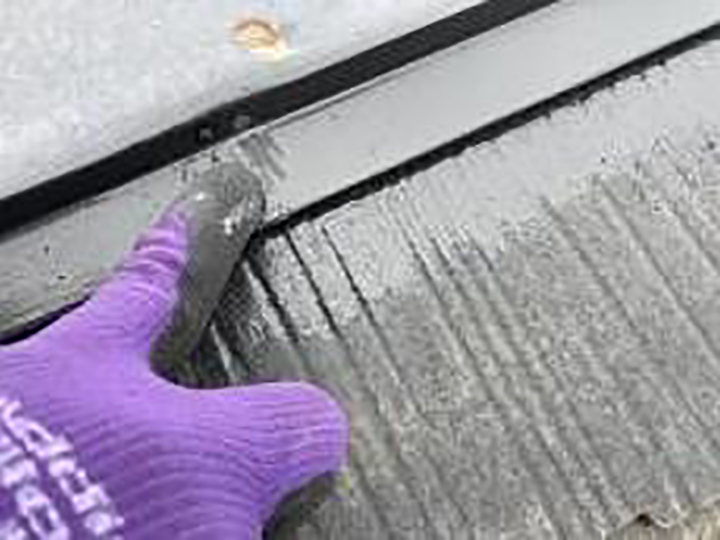 屋根板金包みに釘を新設しました。