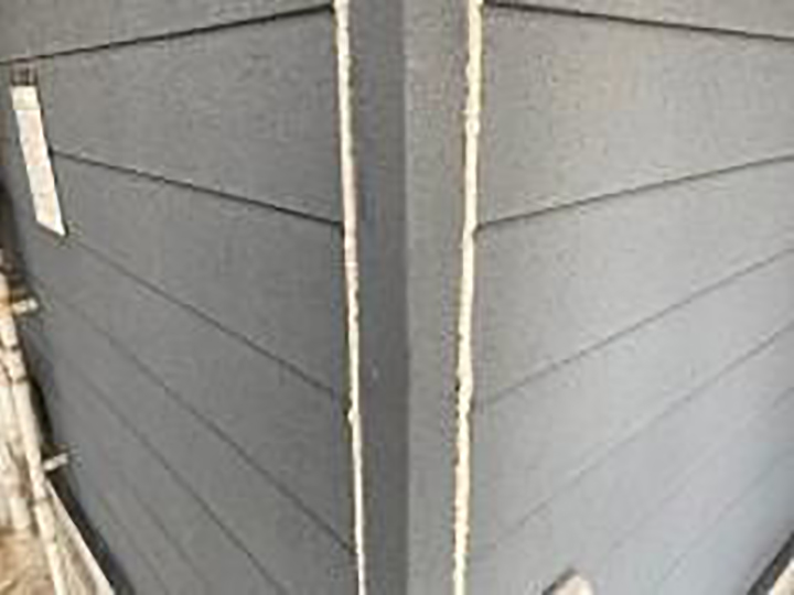 コーキングの打ち替えが完成しました。