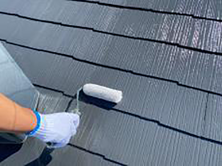 上塗りを行います。