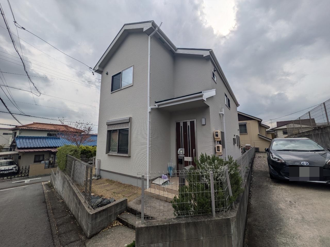 F様邸 外壁屋根塗装リフォーム／屋根瓦ビス緩み戻し／屋根・外壁クラック補修