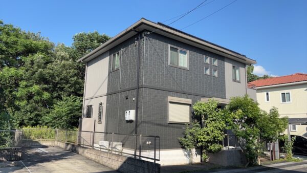 豊田市 A様邸 外壁塗装リフォーム／屋根瓦ビス緩み戻し／鳩巣除けネット設置